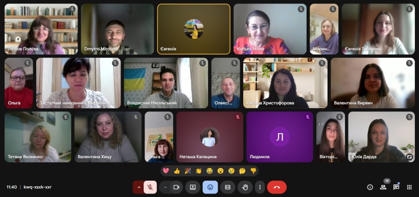 Працівники Мирненської селищної військової адміністрації долучилися до написання Радіодиктанту національної єдності