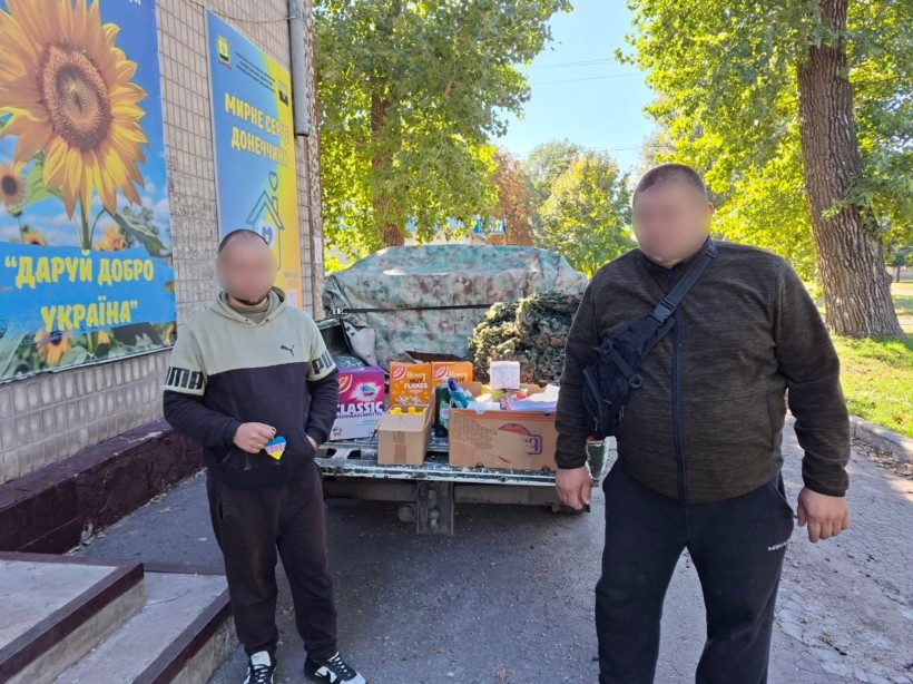 З вдячністю нашим Захисникам: Надія СЕРДЮКОВА передала військовослужбовцям подарунки та дитячі листівки