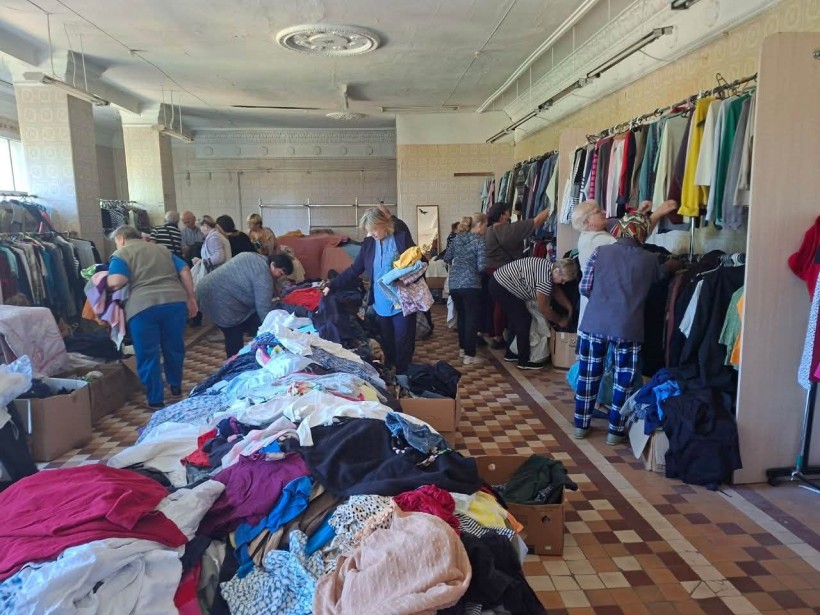 У Центрі підтримки ВПО «Мирне серце Донеччини» відбулася чергова видача гуманітарної допомоги для родин, які були змушені залишити свої домівки через війну