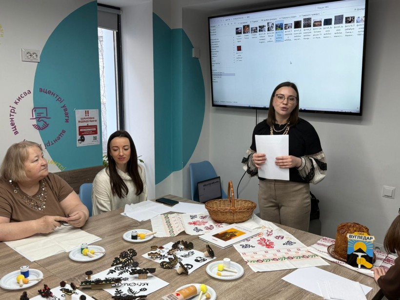 Відбувся майстер-клас з вибійки «Великодні серветки у техніці традиційної вибійки»