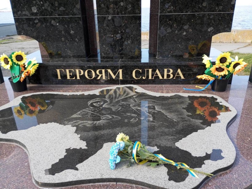Мирненська громада вшанувала пам’ять полеглих Захисників і Захисниць