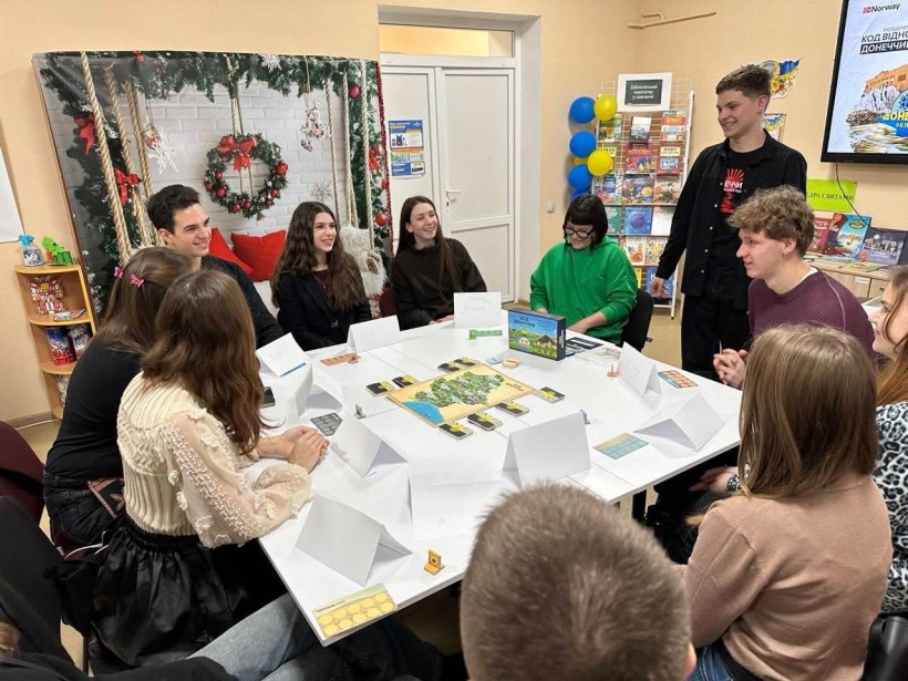 «Код відновлення: молодіжний вимір Донеччини»