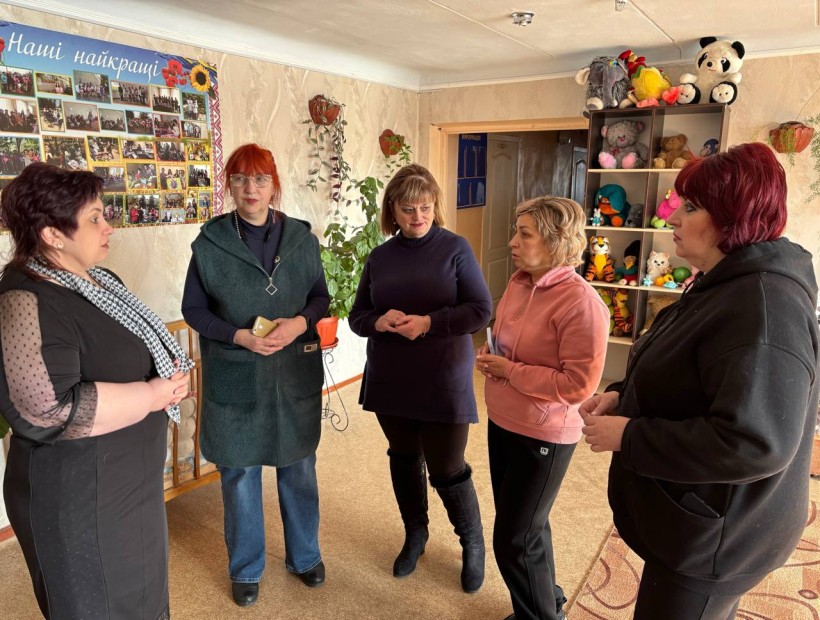 Турбота про матерів і дітей: Мирненська СВА передала гуманітарну допомогу до «Донецького обласного соціального центру матері та дитини»