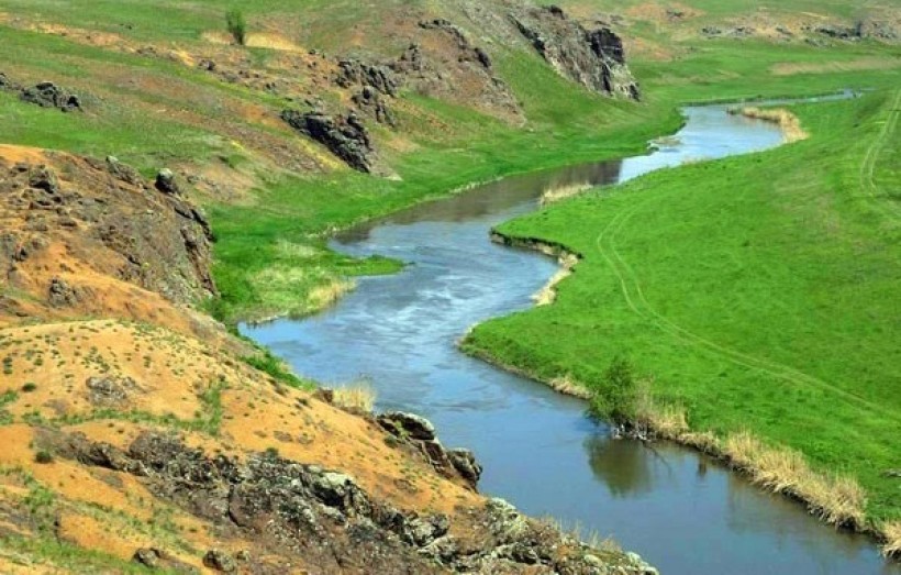 Місце сили Мирненської громади: річка Кальміус та балка Хан-Тарама