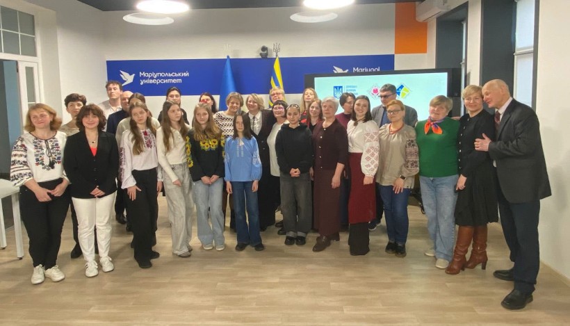 Підсумковий захід Відкритого фестивалю-конкурсу читців, поетів, художників та фотохудожників пам’яті Володимир Сосюра «Любіть Україну»