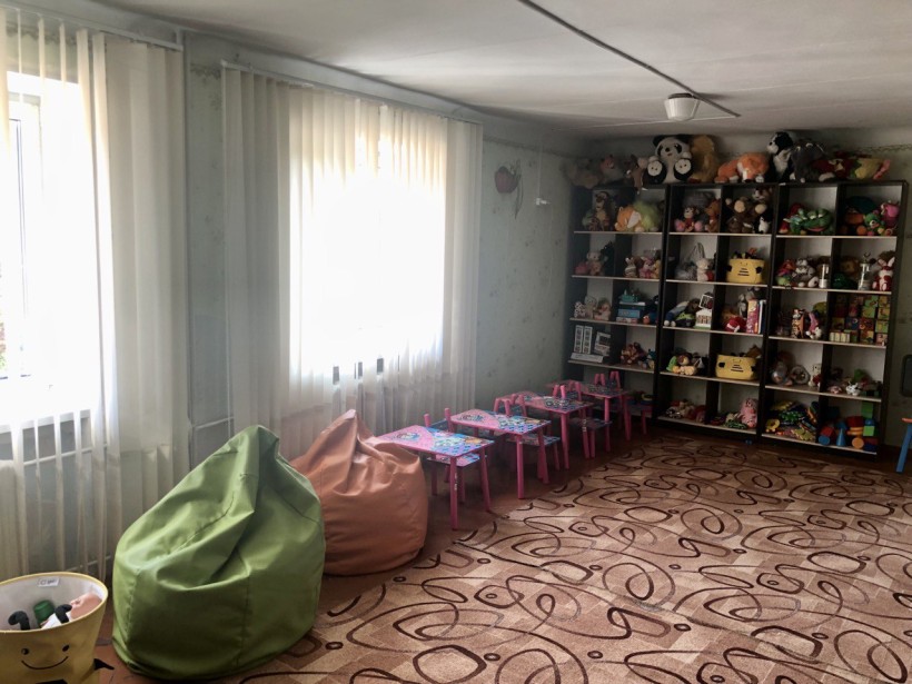 Мирненська селищна військова адміністрація підтримала Донецький обласний соціальний центр матері та дитини